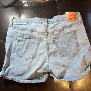 Levi Jean Shorts